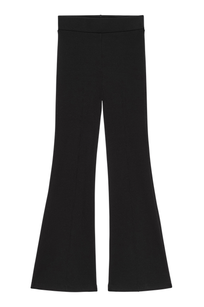 Polished Garment with an Effortless Classic Look