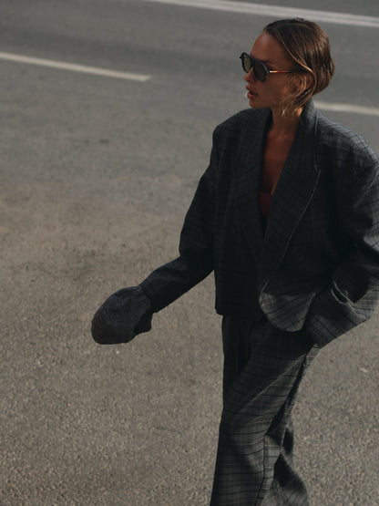 Beautifully Finished Pants in a Timeless Design