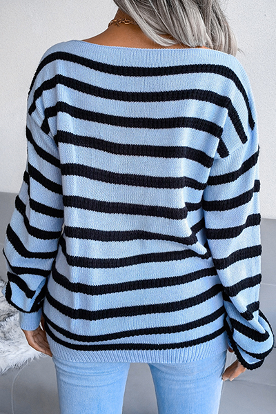 Classic Vintage Sweater with a Flattering Fit