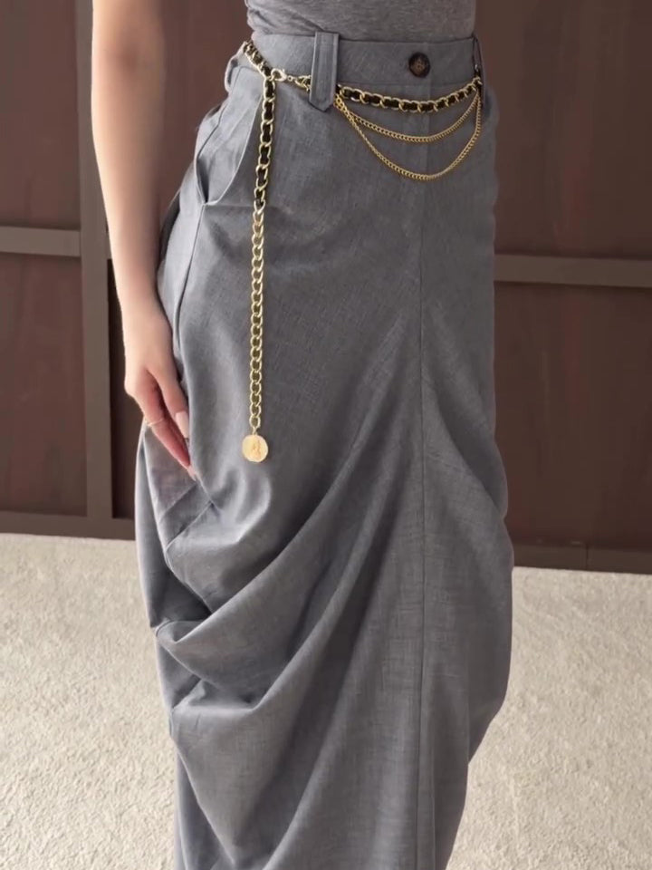 Gracefully Styled Garment for Any Occasion