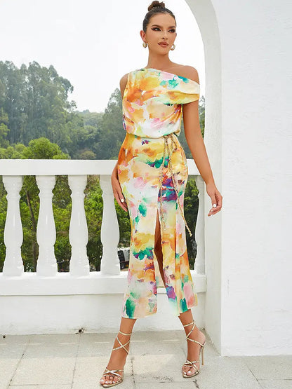 Gracefully Styled Dress for Any Occasion