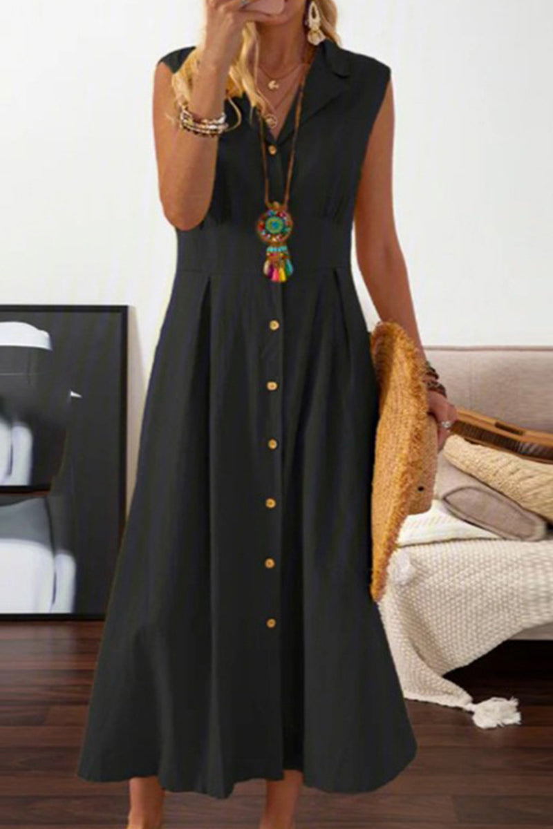 Sophisticated Dress with a Clean Classic Look