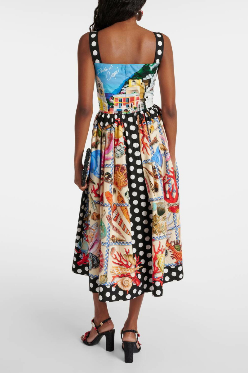 Gracefully Styled Dress for Any Occasion