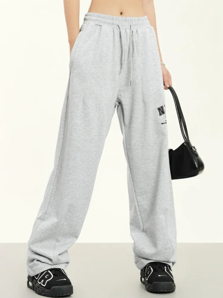 Gracefully Styled Pants for Any Occasion