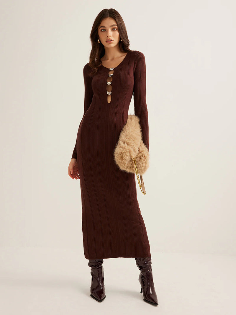 Beautifully Finished Dress in a Timeless Design