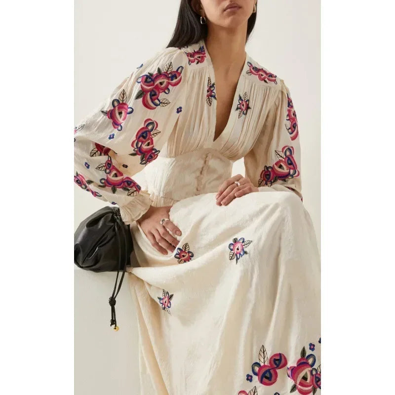 Beautifully Crafted Dress in a Classic Style