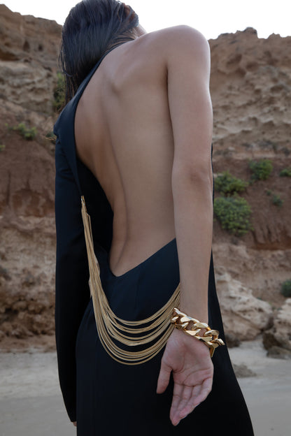 Classic Chain with Timeless Appeal