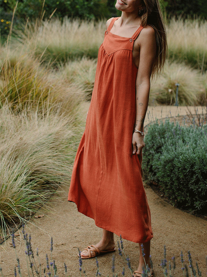 Classic Vintage Dress with a Flattering Fit
