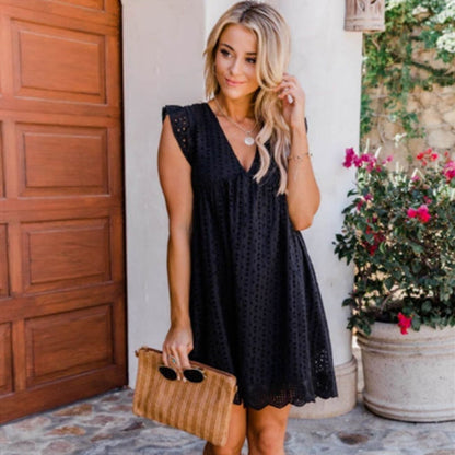 Classic Vintage Dress with a Flattering Fit