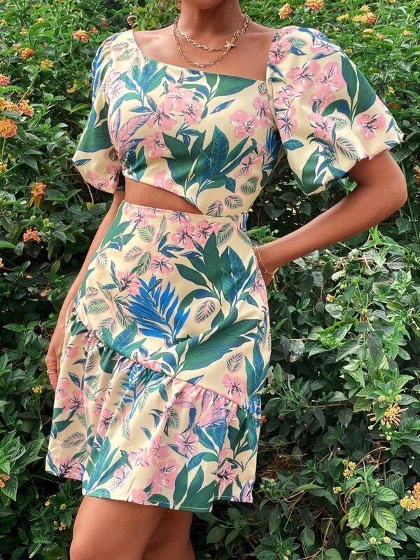 Effortlessly Elegant Top with a Timeless Design