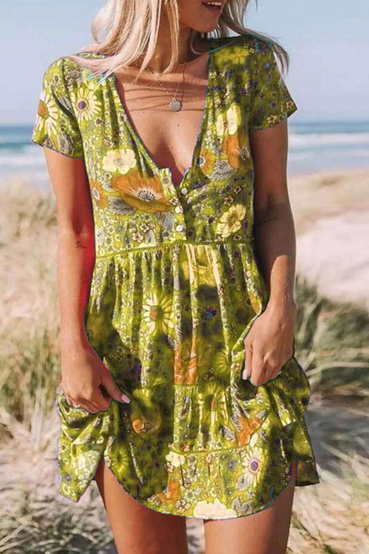 Effortlessly Elegant Dress with a Timeless Design