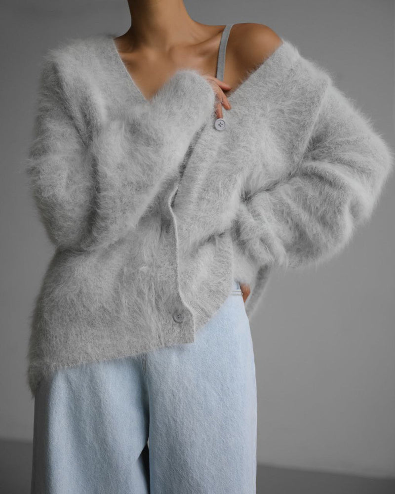 Beautifully Crafted Cardigan in a Classic Style