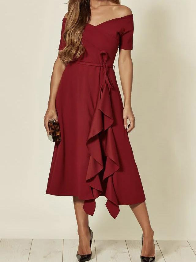 Gracefully Styled Dress for Any Occasion
