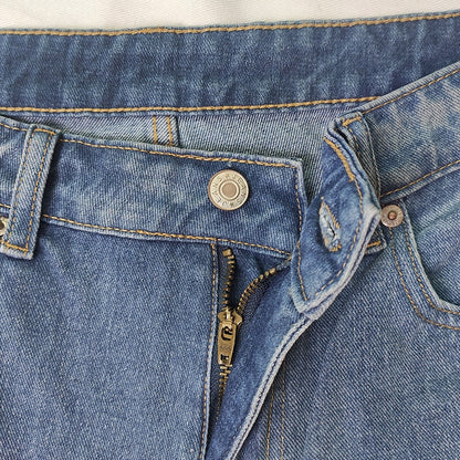 Classic Vintage Trousers with a Flattering Fit