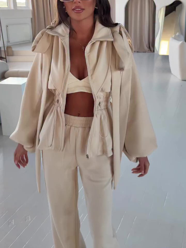 Elegantly Styled Jacket for Everyday Wear