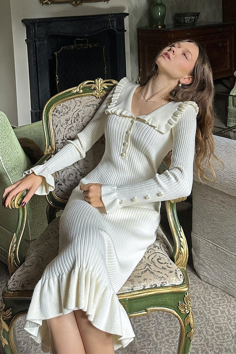 Classic Vintage Dress with a Flattering Fit