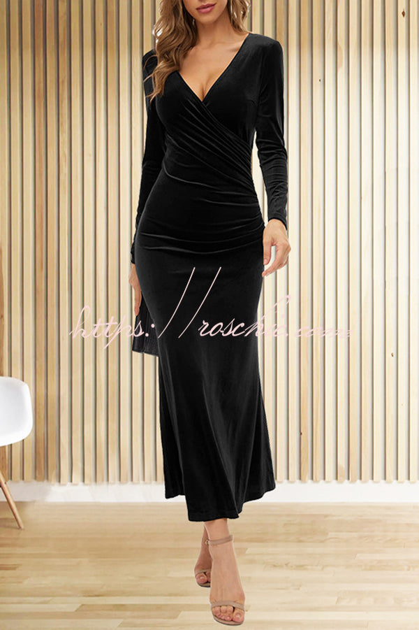 Classic Vintage & Enduringly Stylish Dress