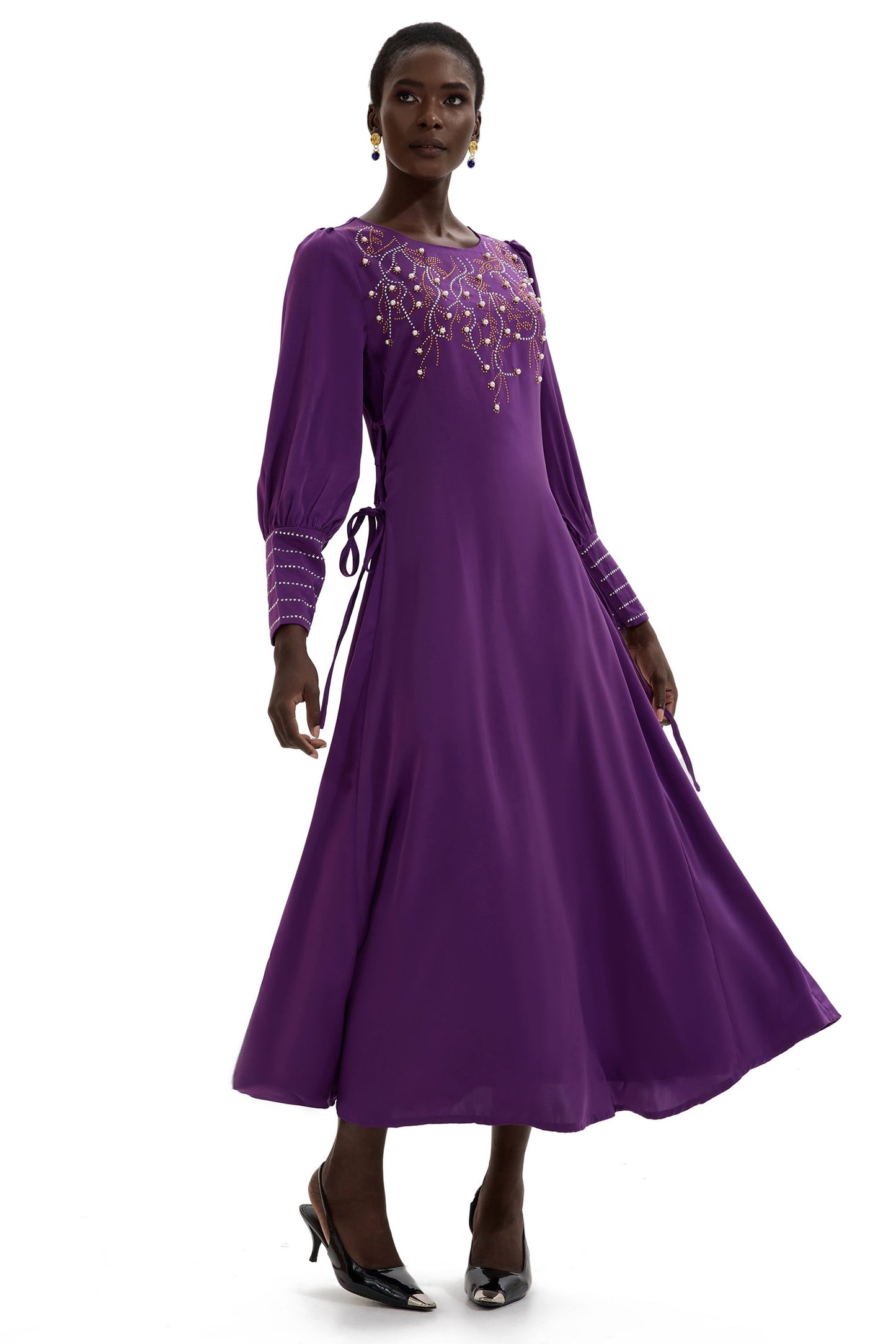 Beautifully Crafted Dress in a Classic Style