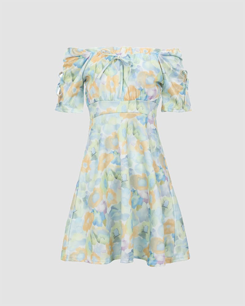 Gracefully Styled Dress for Any Occasion