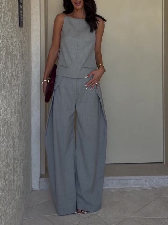 Well Tailored Pants with a Graceful Silhouette
