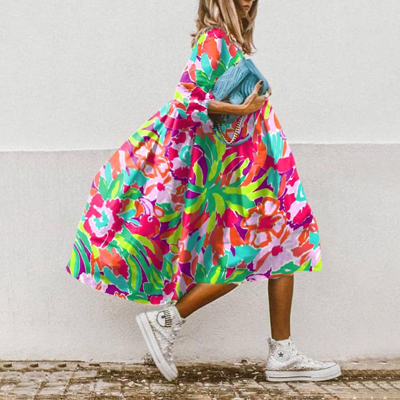 Classic Vintage Dress with a Flattering Fit
