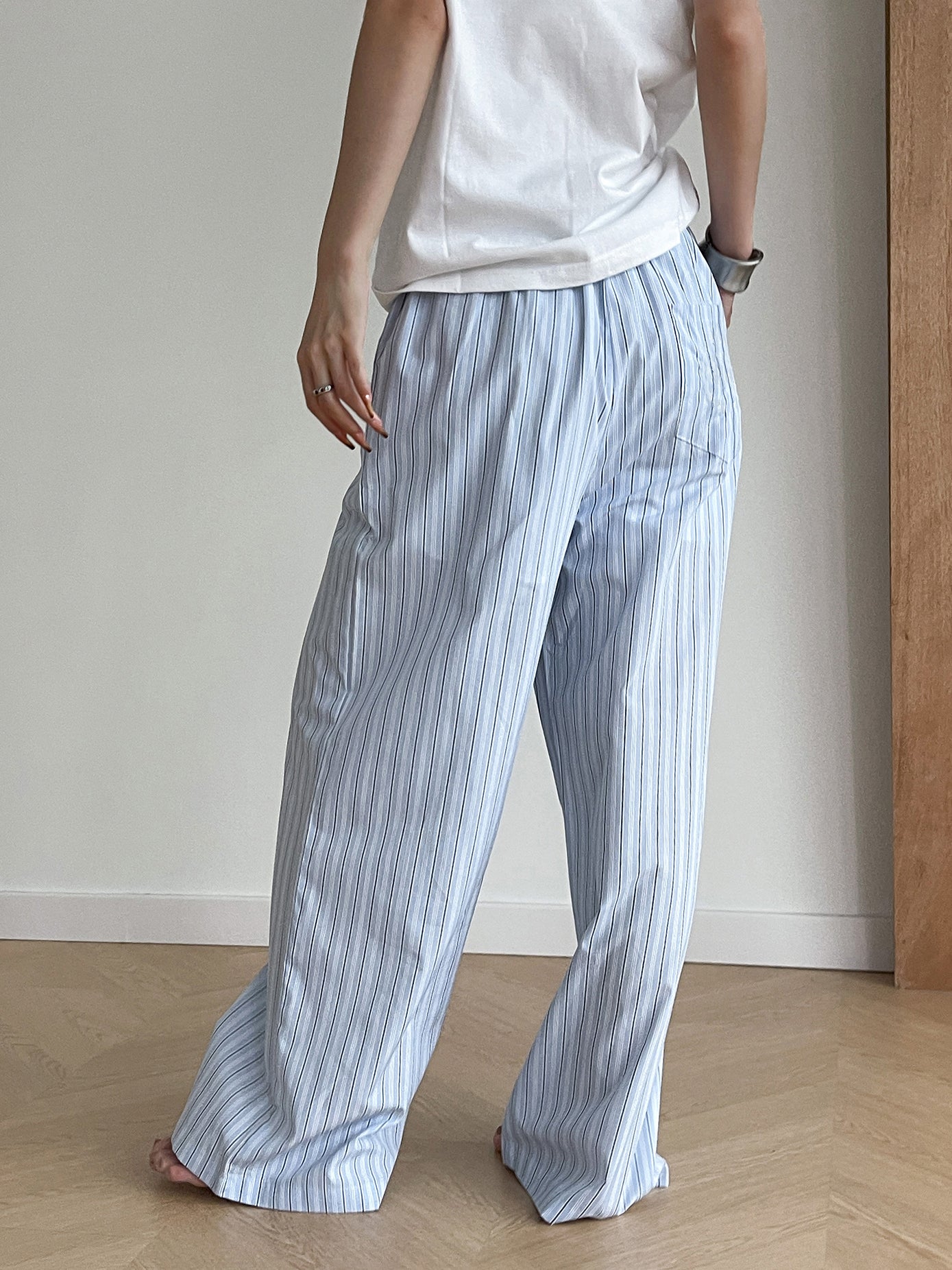 Sophisticated Pants with a Clean Classic Look