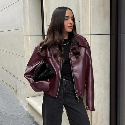 Well Tailored Jacket with a Graceful Silhouette