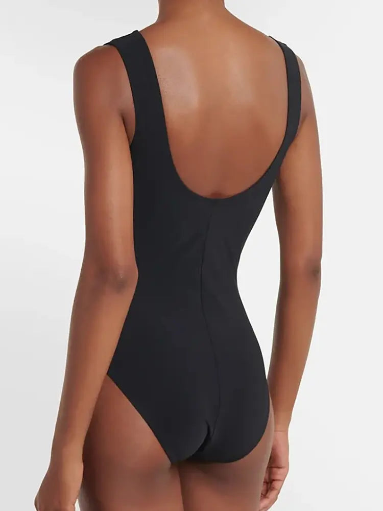 Effortlessly Elegant Garment with a Timeless Design
