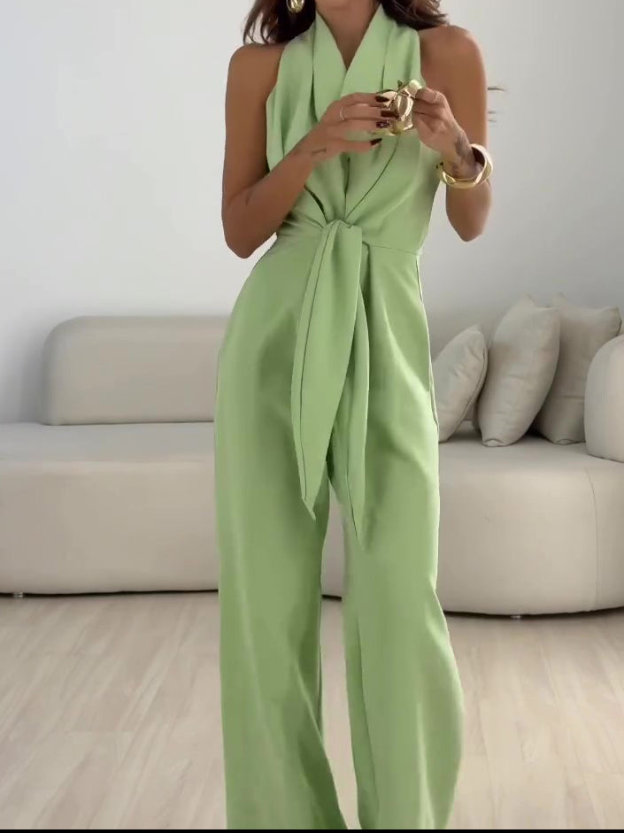 Effortlessly Elegant Garment with a Timeless Design