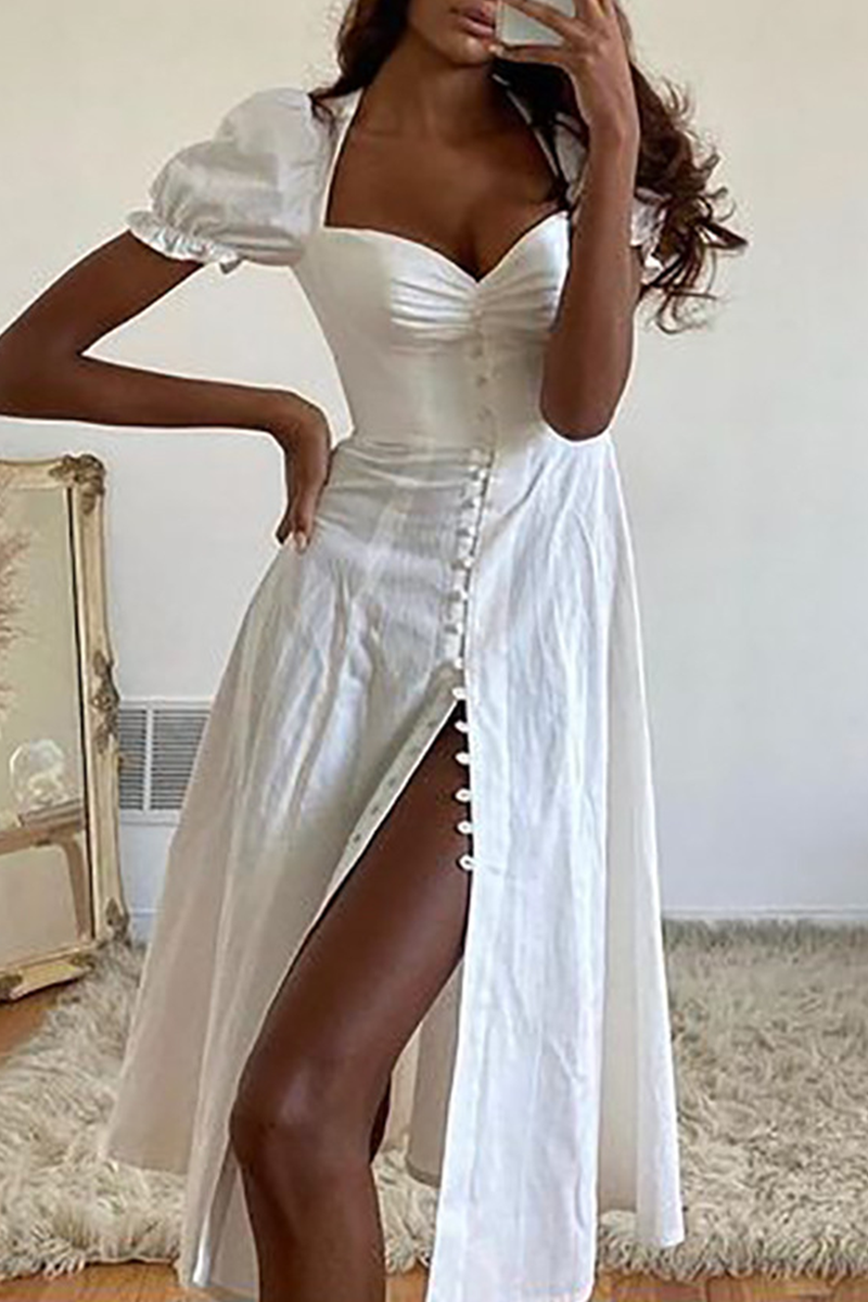 Well Tailored Dress with a Graceful Silhouette