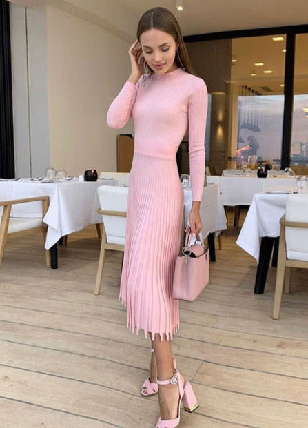 A Vintage Style Dress with Delicate Timeless Details