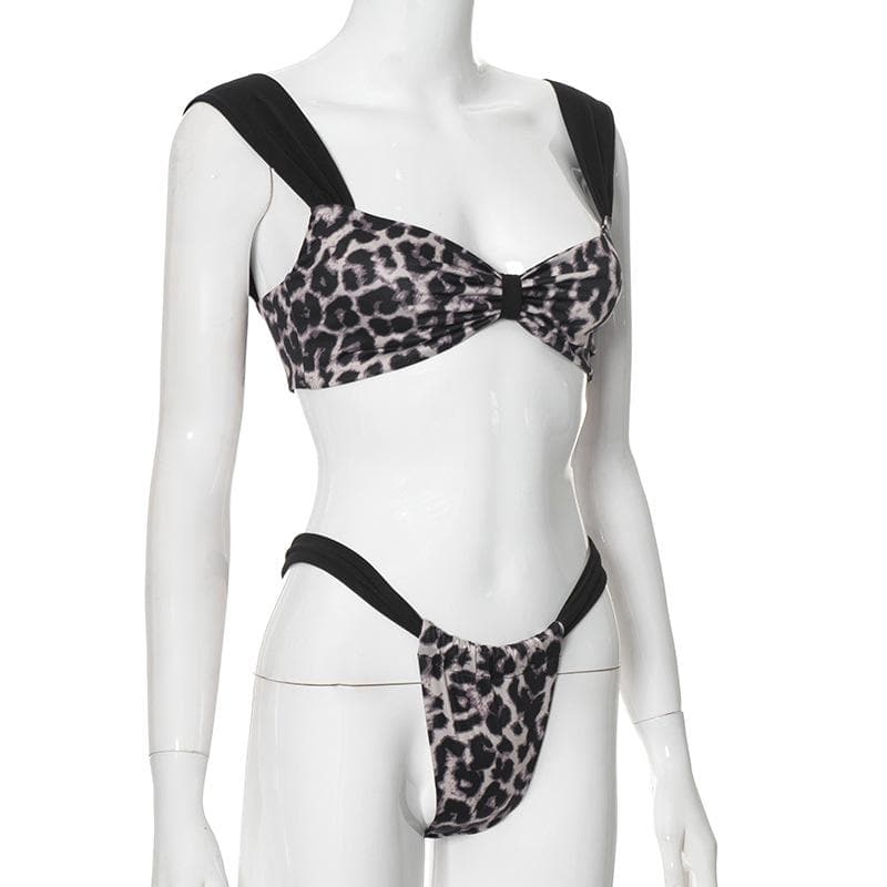 Well Tailored Garment with a Graceful Silhouette