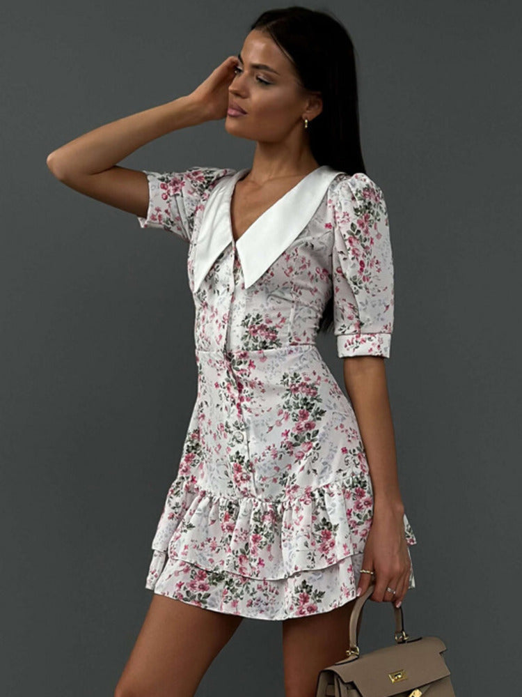 Beautifully Finished Dress in a Timeless Design