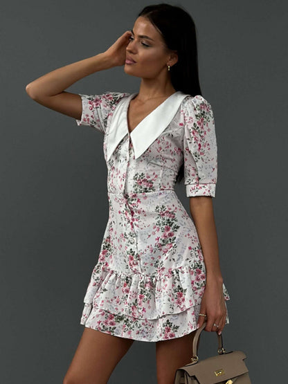 Beautifully Finished Dress in a Timeless Design