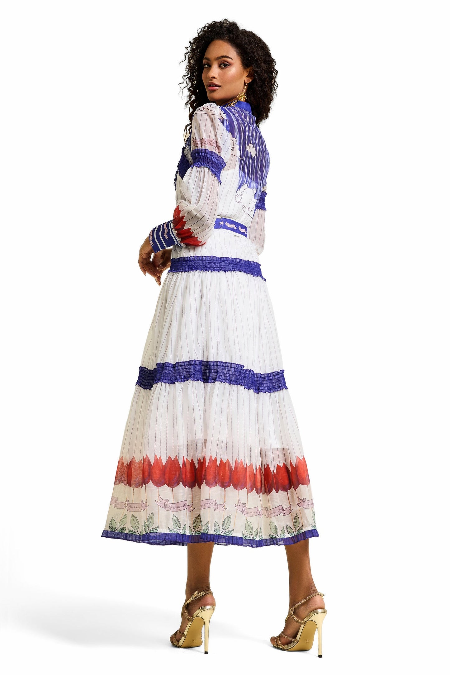 Classic Vintage Dress with a Flattering Fit