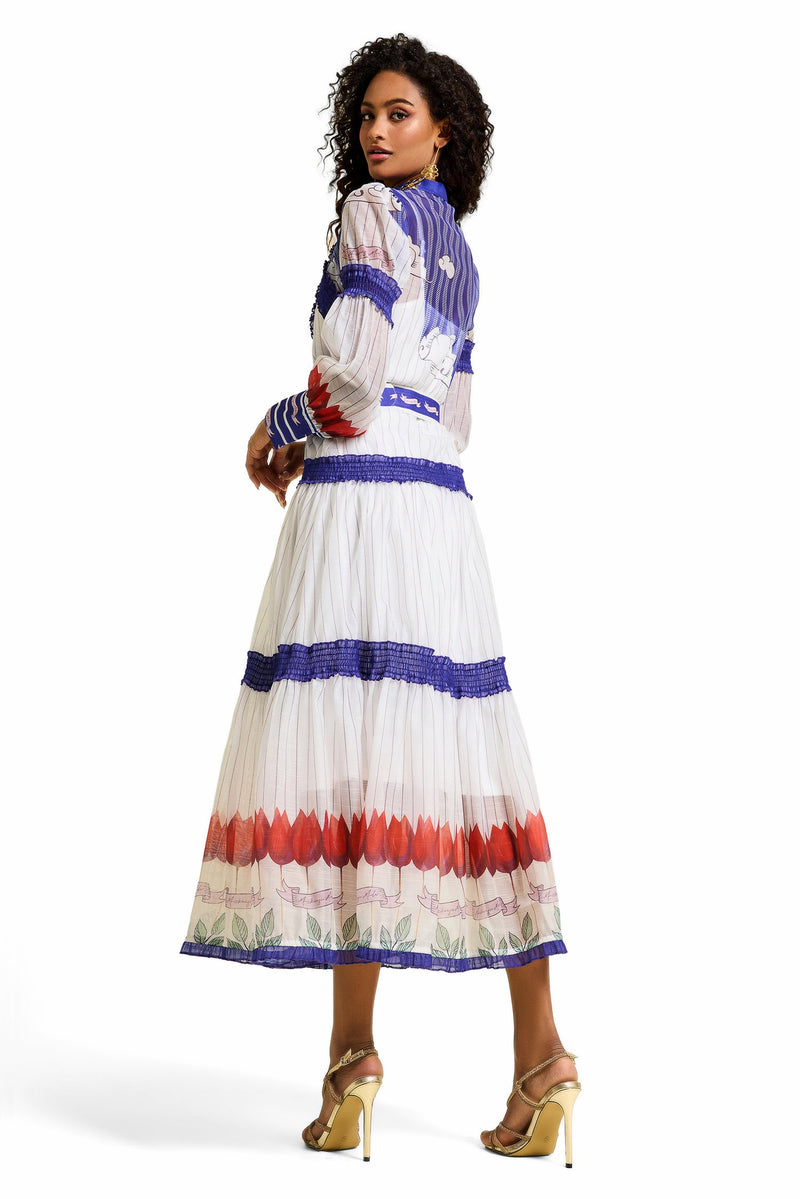 Classic Vintage Dress with a Flattering Fit