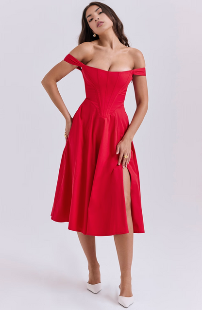 Beautifully Finished Dress in a Timeless Design