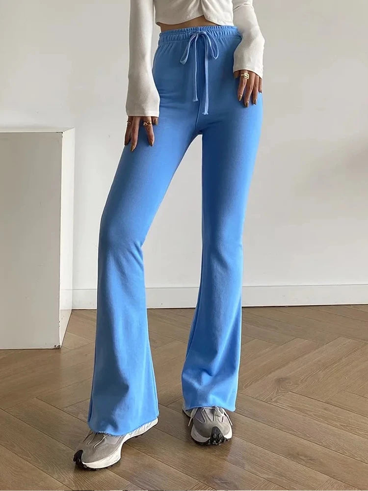 Classic Vintage Pants with a Flattering Fit