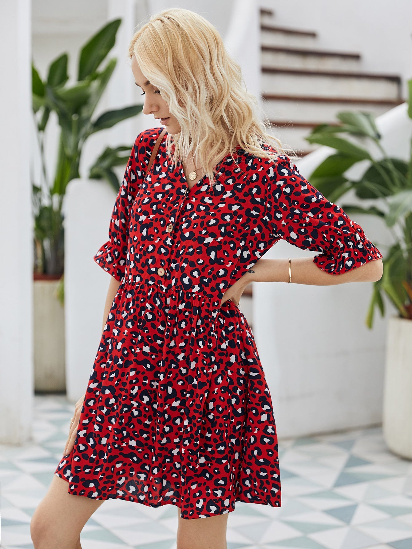 Beautifully Crafted Dress in a Classic Style