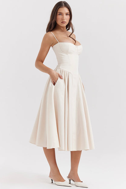 Beautifully Crafted Dress in a Classic Style