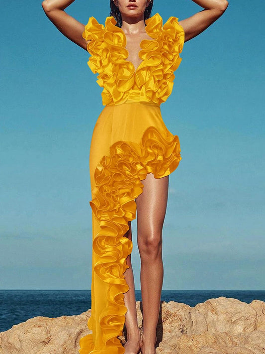 Well Tailored Garment with a Graceful Silhouette