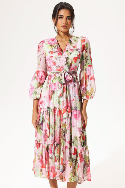 Classic Vintage Dress with a Flattering Fit