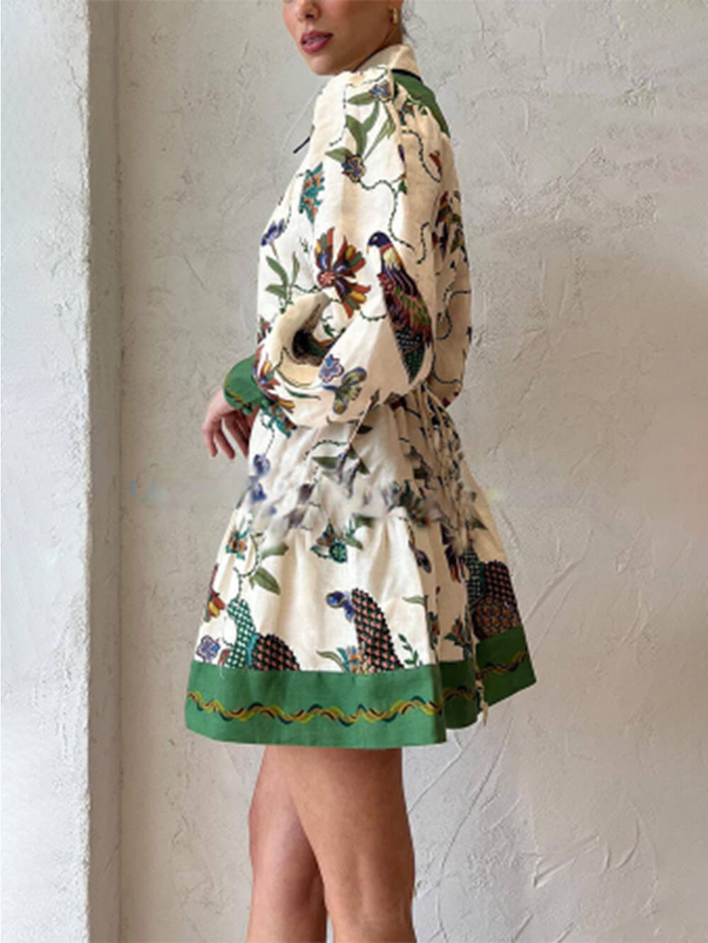 Classic Vintage Dress with a Flattering Fit