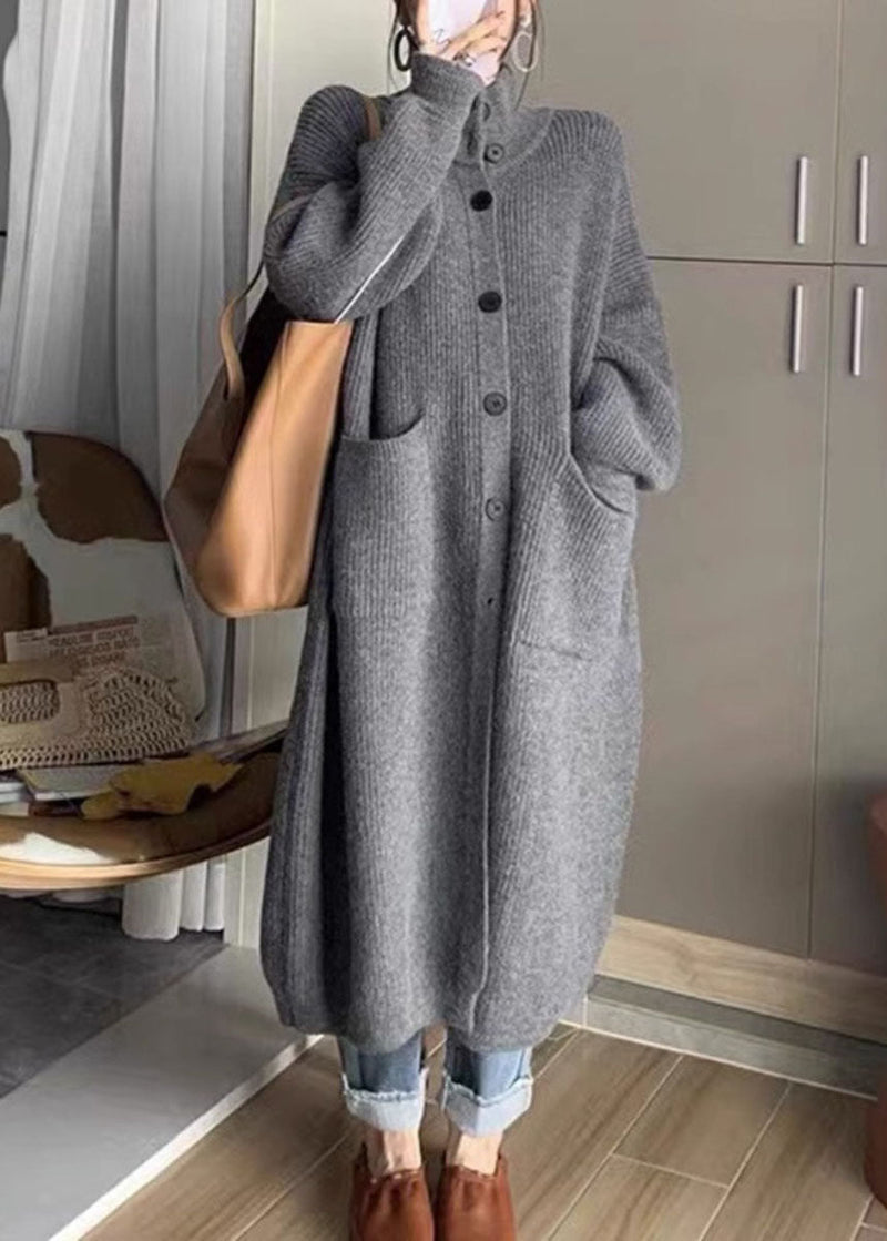 Effortlessly Elegant Sweater with a Timeless Design