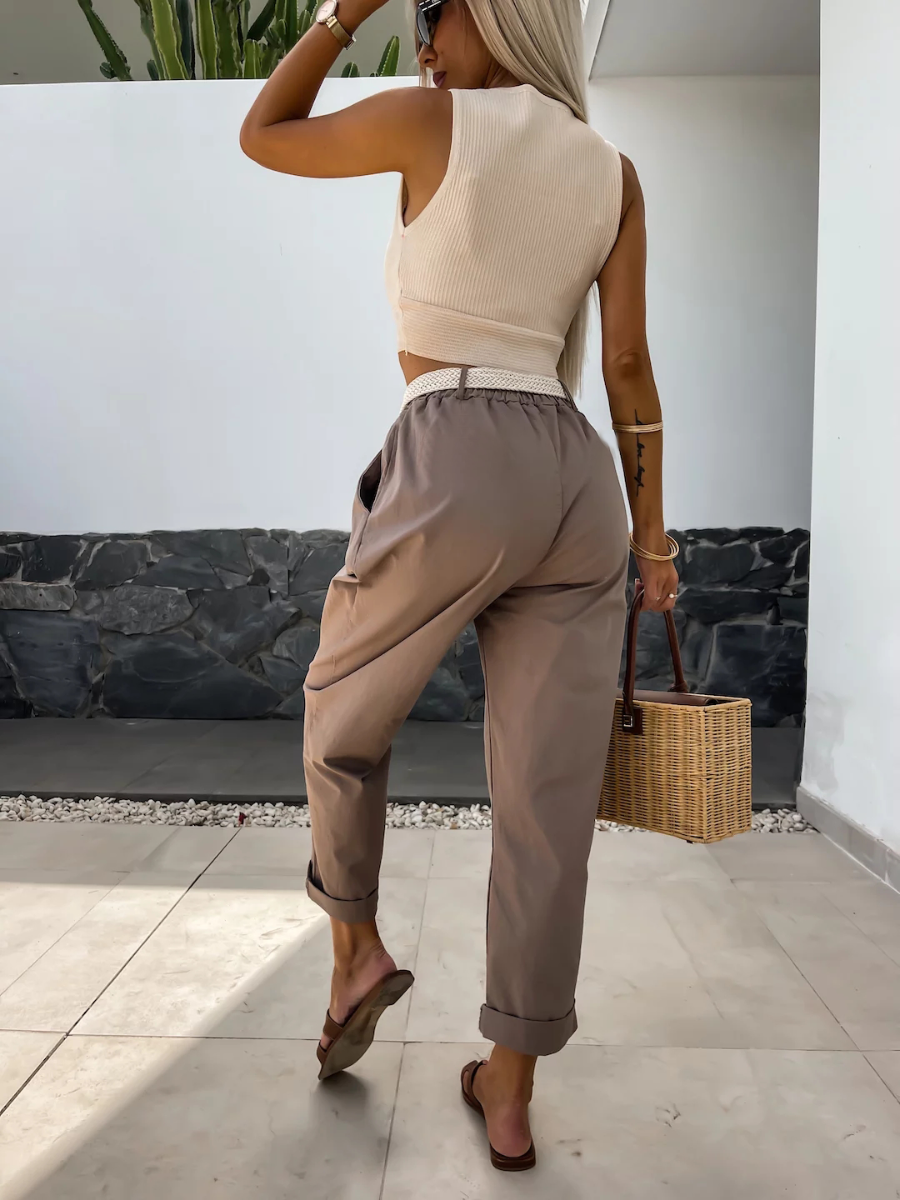 Elegantly Styled Pants for Everyday Wear