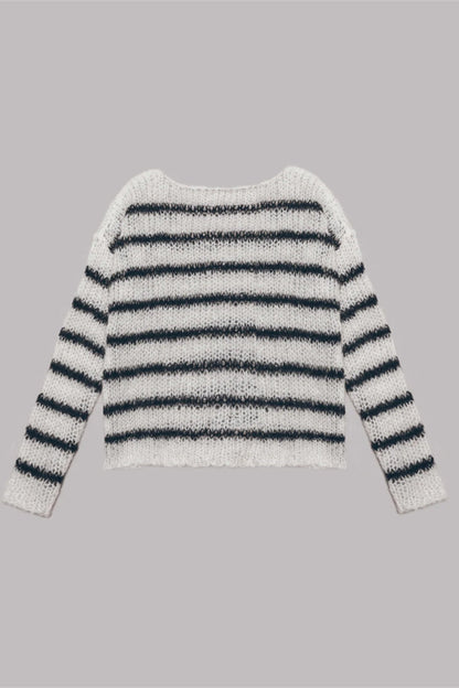 Beautifully Crafted Sweater in a Classic Style
