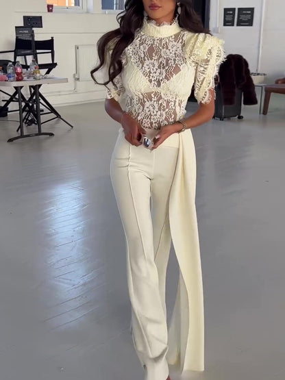 Effortlessly Elegant Pants with a Timeless Design