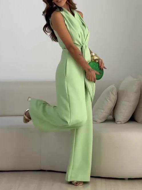 Effortlessly Elegant Garment with a Timeless Design