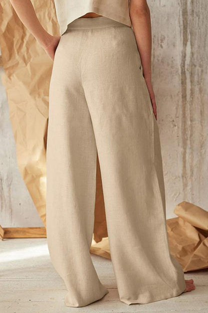 Well Tailored Pants with a Graceful Silhouette