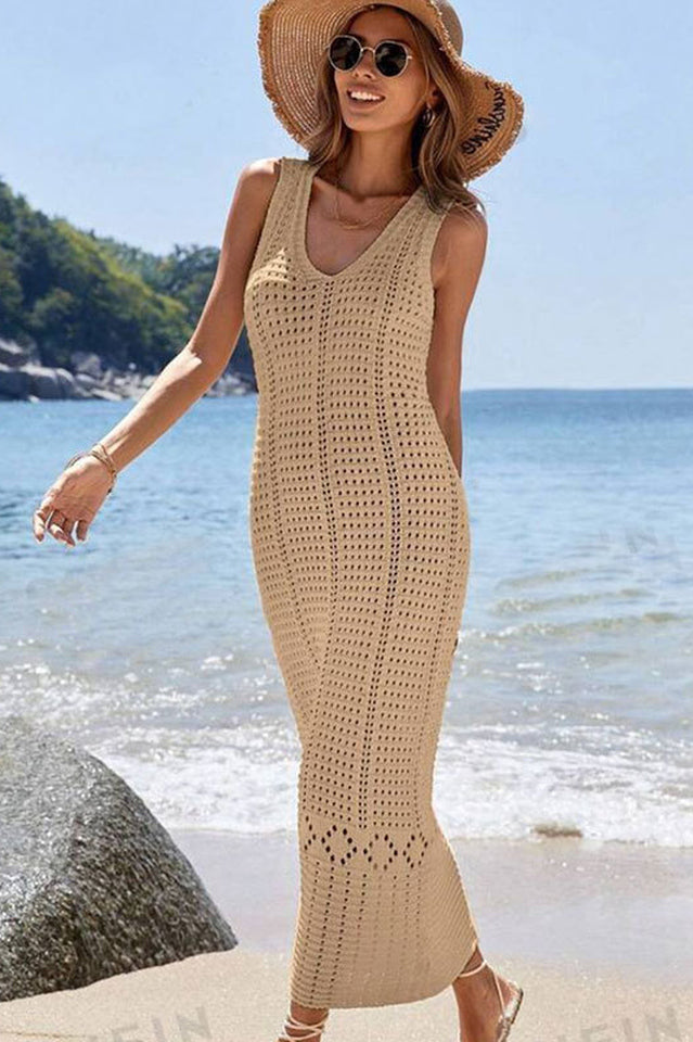 Well Tailored Sweater with a Graceful Silhouette